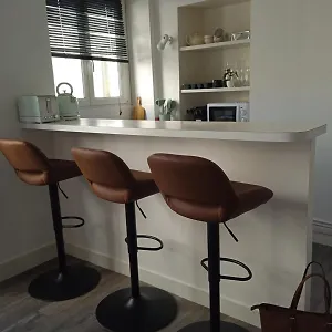 Gare Montparnasse,gorgeous1 Bedroom,close To Eiffel Tour,center , Stuning Place Appartement Paris